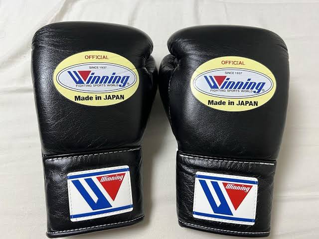 Winning Boxing Gloves – White Lace-Up Winning Training Gloves – Perfect for All Boxers – Pro-Level Quality – Premium Quality at Low Prices