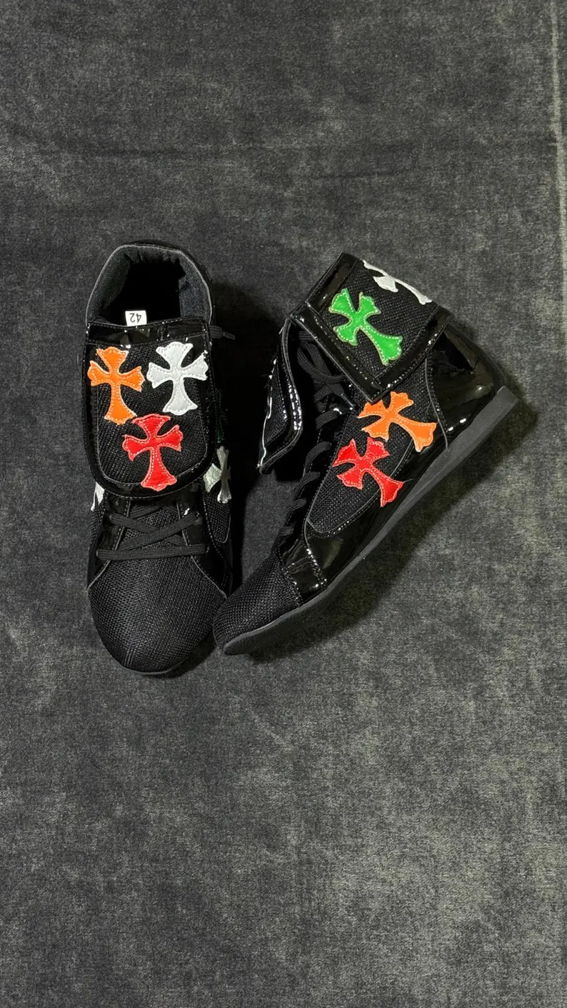 Custom Chrome Heart Crosses Leather Boxing Shoes, Lightweight Pro Wrestling Boots