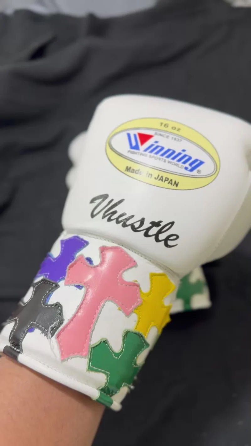 Winning Boxing Gloves White – Japanese Logo Chrome Heart Style Lace-Up